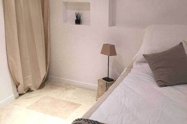 Location de vacances pour 5 personnes, avec jardin et terrasse, animaux acceptés à Vers-Pont-du-Gard - 4