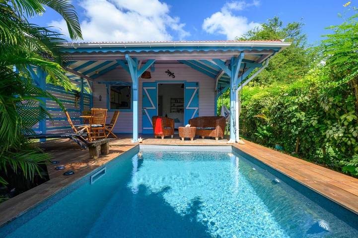 Casa de vacaciones para 3 personas, con terraza además de piscina y jardín - 1