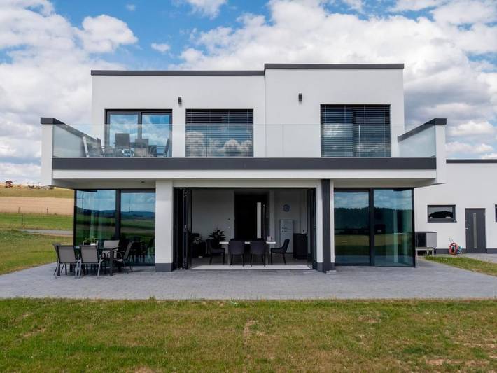 Ferienwohnung für 3 Personen, mit Garten