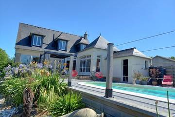 Location de vacances pour 10 personnes, avec jardin à La Fresnais