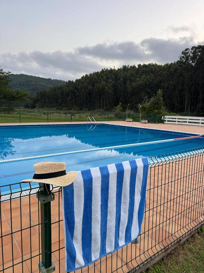 Casa para 4 personas, con terraza y piscina, Se admiten mascotas en Vizcaya