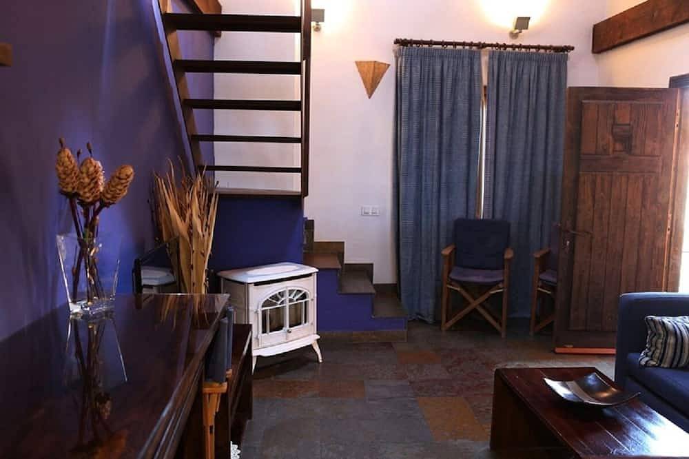 Pegasus charming accommodation for two or four people in Braojos, Madrid Province