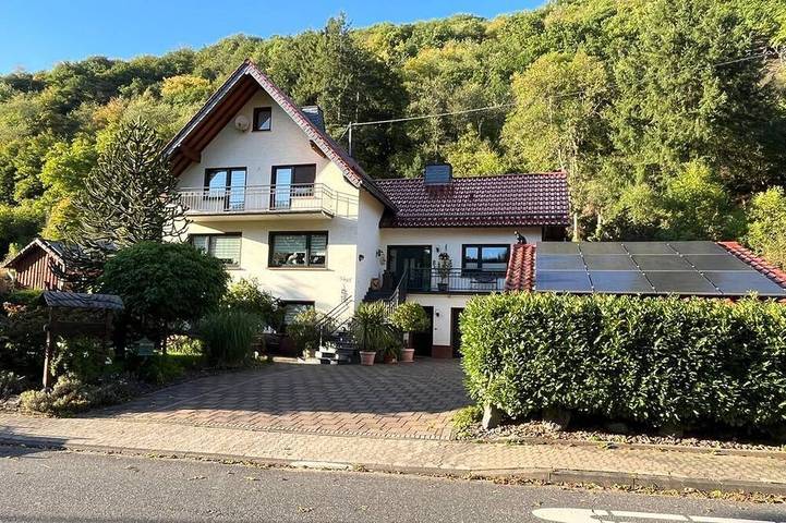 Ferienwohnung für 4 Personen, mit Terrasse und Garten in Ahrbrück