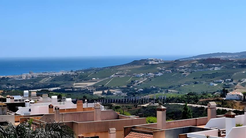 Ganze Wohnung, Ferienwohnung 'Beste Meerblicke' mit Meerblick, Wi-Fi und Klimaanlage in Casares, Costa del Sol