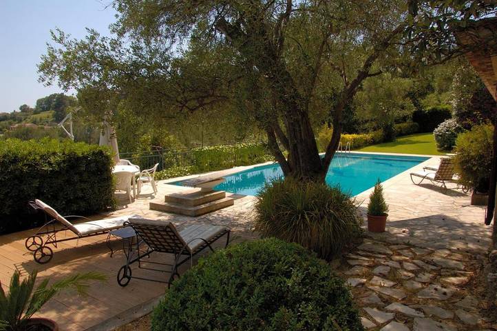 Chambre d’hôte pour 2 personnes, avec vue et piscine ainsi que jardin et terrasse à Mougins - 2