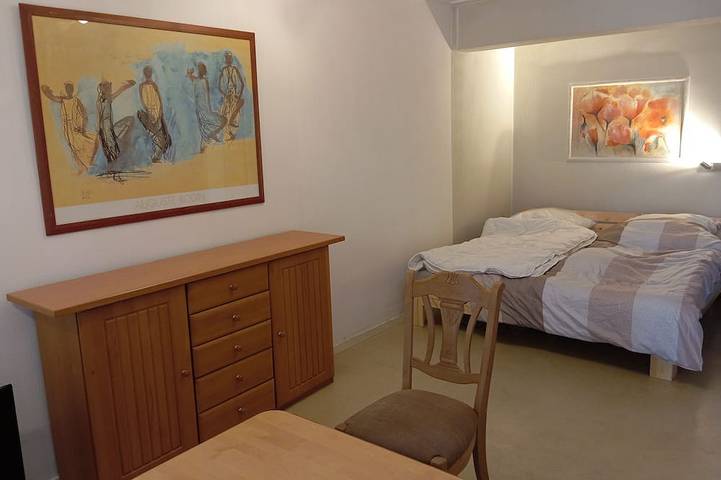 Appartement entier, Apartment close to supermarkets & nature & good connection & balconary in Homberg/Ruhrort/Baerl, Duisbourg