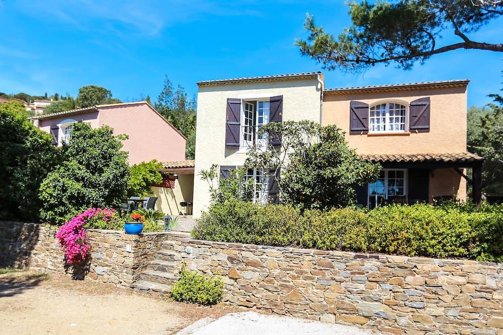 Villa pour 5 Personnes dans Bormes-les-Mimosas, Parc national de Port-Cros