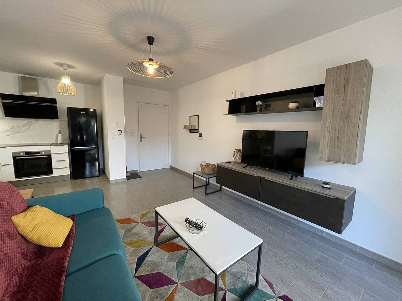 Appartement entier, Appartement de Standing pour 4 Pers avec Jardin et Piscine à 500m de la Plage in La Croix-Valmer, Région de Draguignan