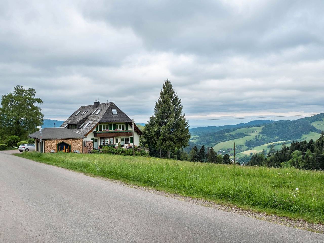 Ganze Ferienwohnung, Haus Scherer - Ferienwohnung Gartenblick, 42qm in Stegen, Südschwarzwald