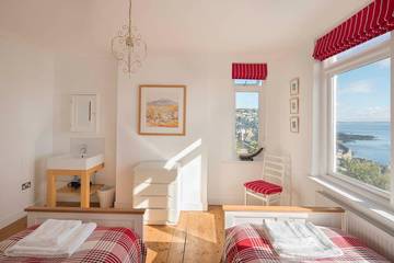Holiday Rental for 8 People in Mousehole, Cornwall, Photo 3
