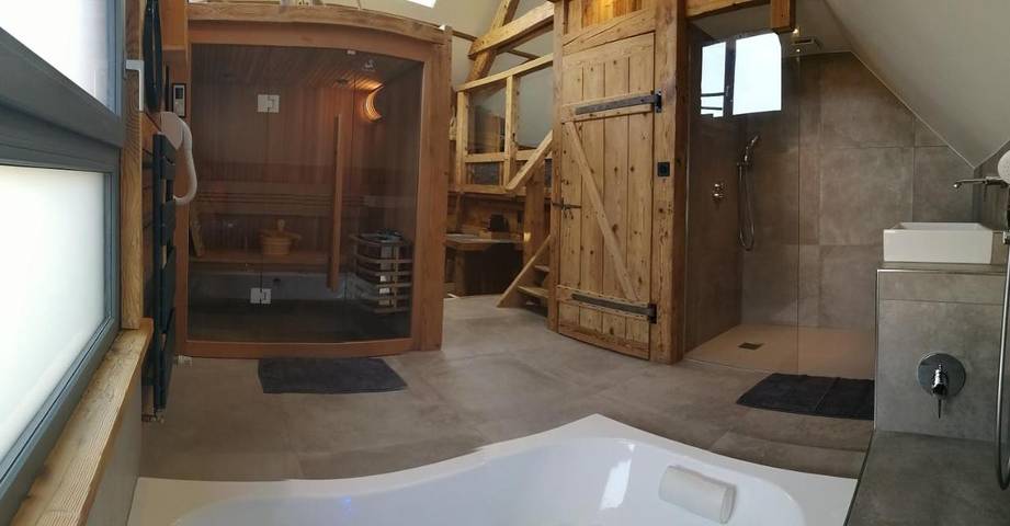 Location de vacances pour 2 personnes, avec sauna ainsi que jardin et jacuzzi à Stosswihr - 3