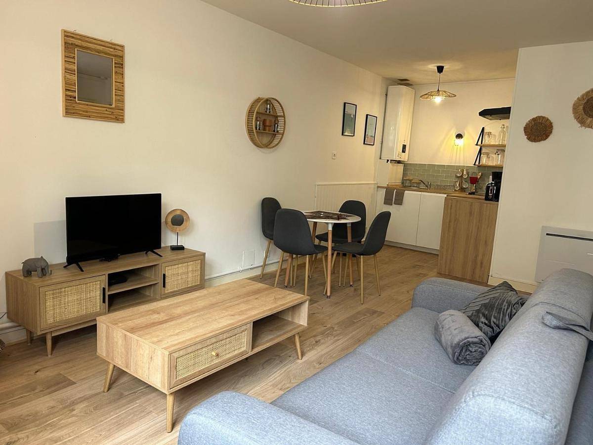 Appartement entier, Les Carmélites : central à 5 min à pied de la Gare in Poitiers, Vienne (France)