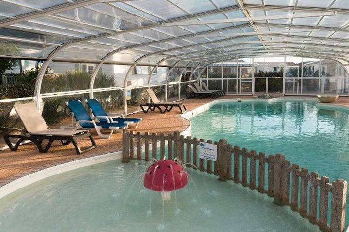 Camping pour 4 personnes dans Côte de Jade