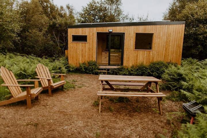 Gîte pour 3 personnes, avec Terrasse et Jardin à Guiscriff