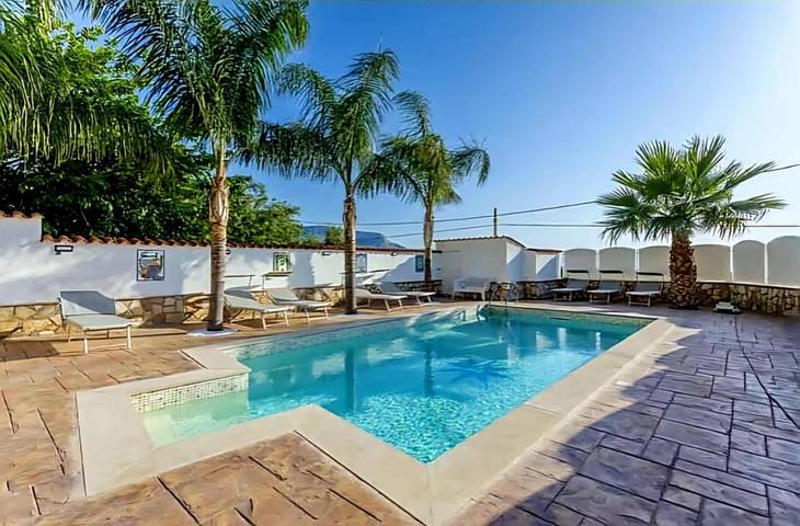 Location de vacances pour 7 personnes, avec Balcon et Terrasse ainsi que Piscine et Vue à Cinisi - 4