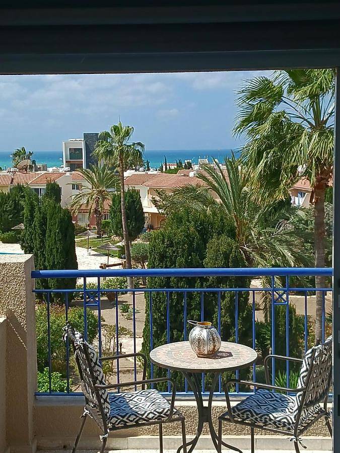 Appartement de vacances pour 2 personnes, avec vue ainsi que jardin et piscine