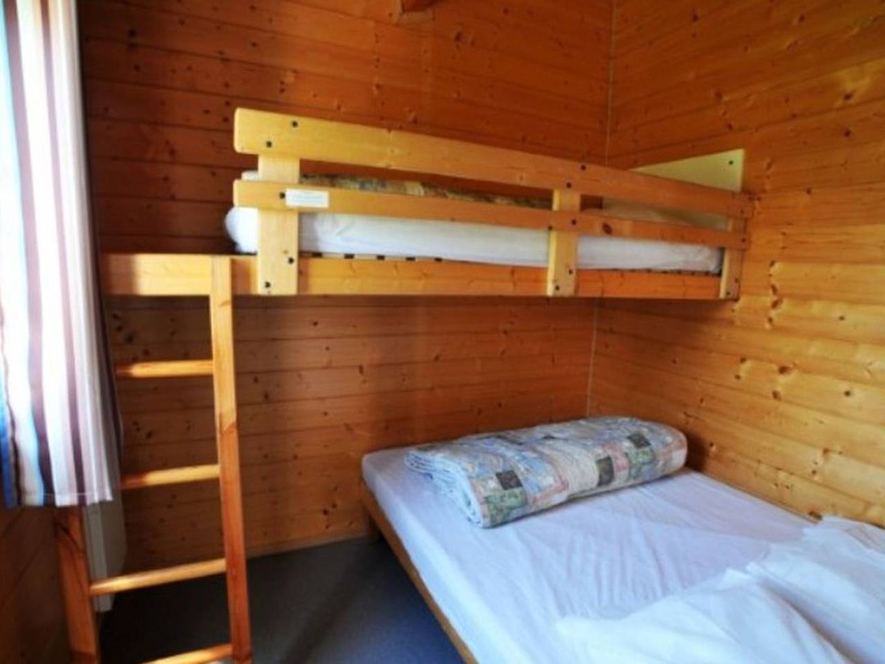 Chalet acogedor con terraza in Saint-Donat-sur-l'Herbasse, Región de Valence