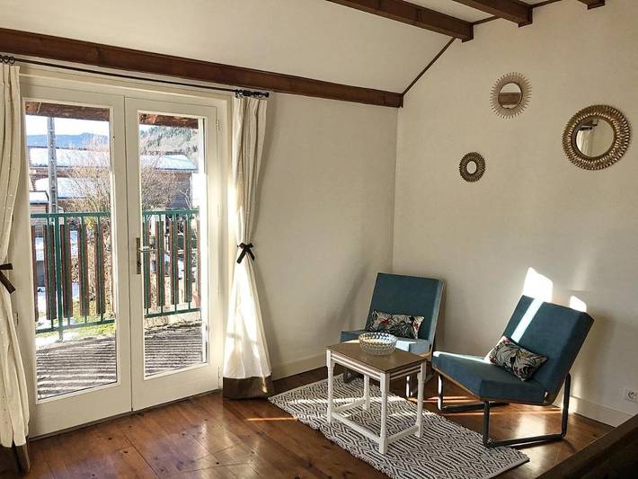 Location de vacances pour 3 personnes, avec jardin et vue dans Belley