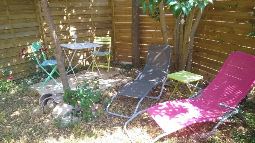 Apartamento de vacaciones para 2 personas, con terraza y jardín - 1