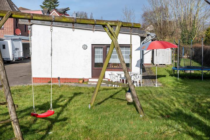 Ferienhaus für 5 Personen, mit Garten in Wesselburen