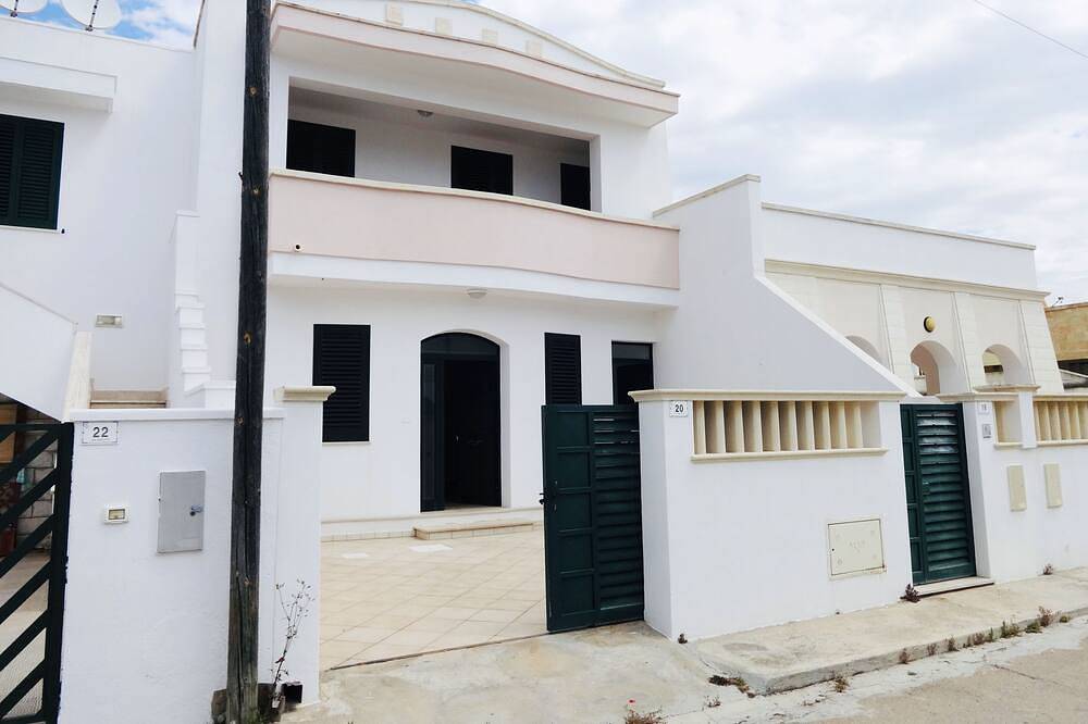 Villa Nuvola 8 to 12 places 350 meters sand in Lido Marini, Golf von Tarent