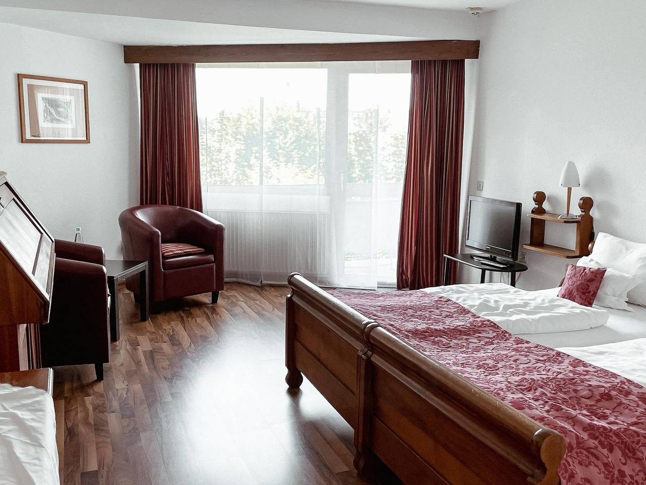 Romantik-Hotel Alte Vogtei - Doppelzimmer Mittlere Kategorie als Ez in Hamm (Rheinland-Pfalz), Altenkirchen & Umgebung