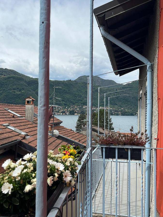 Chambre d’hôte pour 3 personnes, avec Jardin à Lierna
