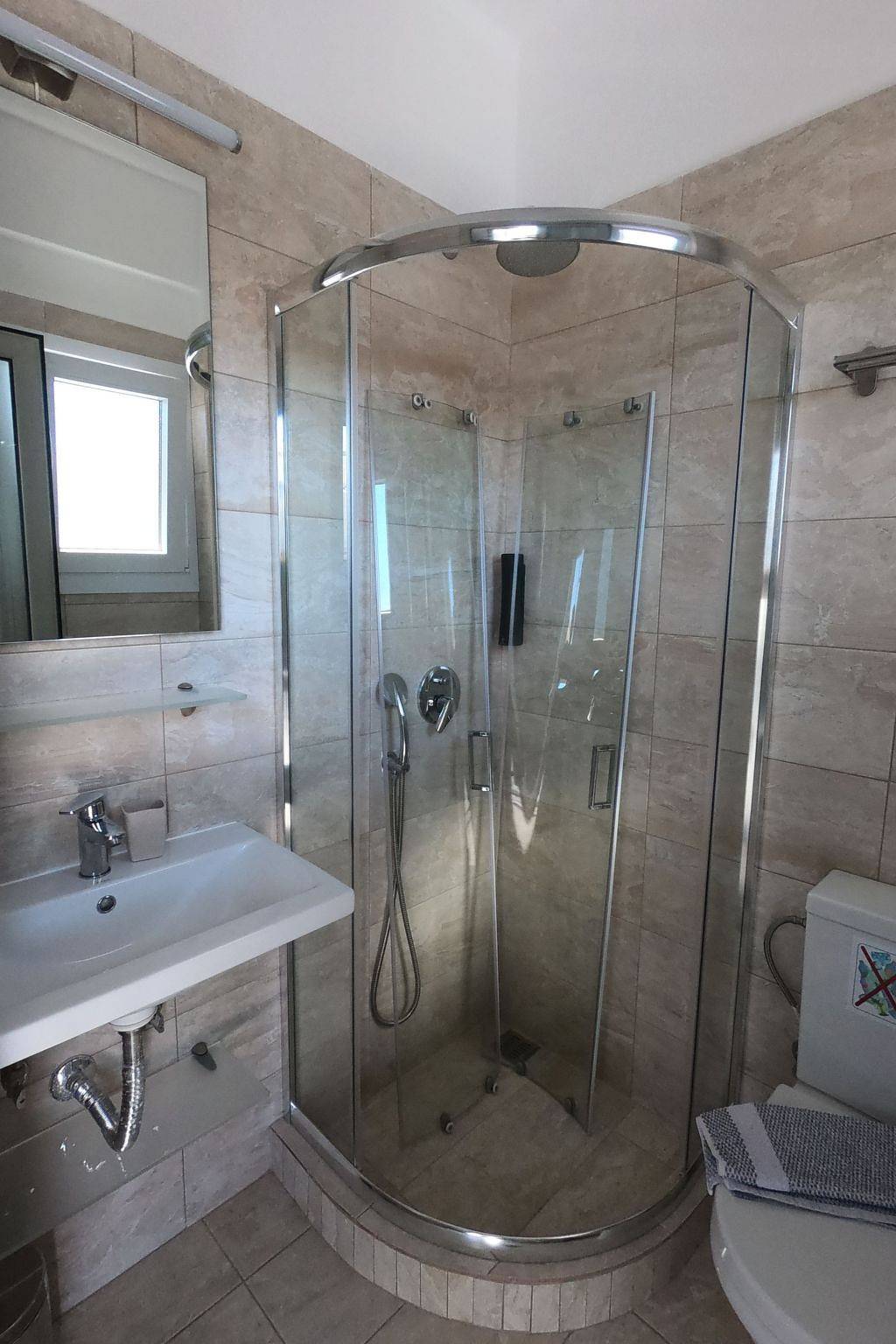 Ganze Wohnung, Finikas Garden Studios Pool Garten in Nikiti, Sithonia Halbinsel