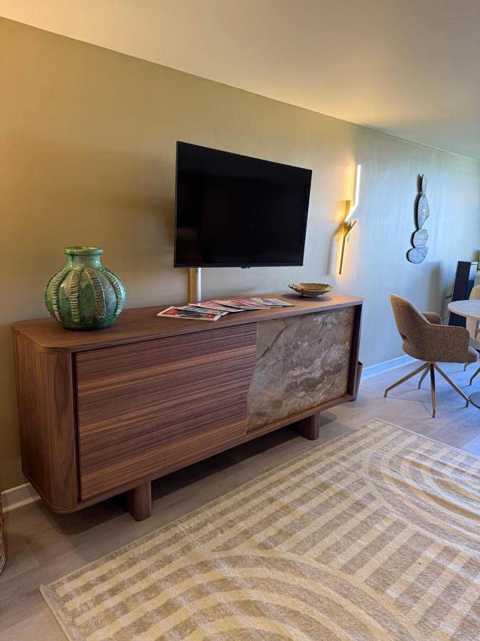 King Room with Spa Bath in Vichy, Région de Vichy