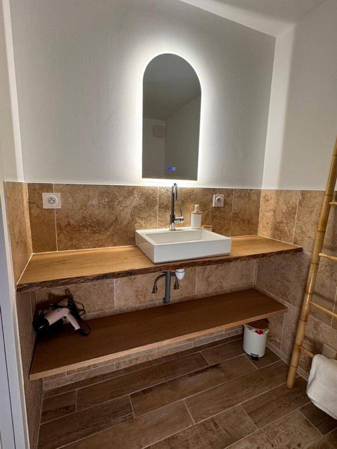 Deluxe Double or Twin Room in Buisson, Vaucluse