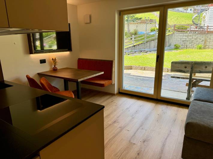 Entire apartment, Apartment 'Schlern' with Mountain View, Private Terrace and Wi-Fi in Passua, Kastelruth