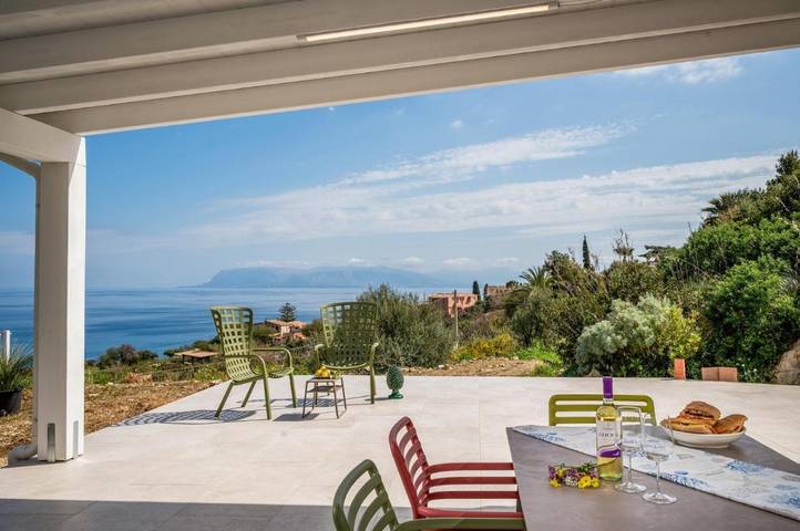 Location de vacances pour 6 personnes, avec Vue sur l’océan et Balcon/Terrasse ainsi que Jacuzzi et Jardin à Scopello - 3