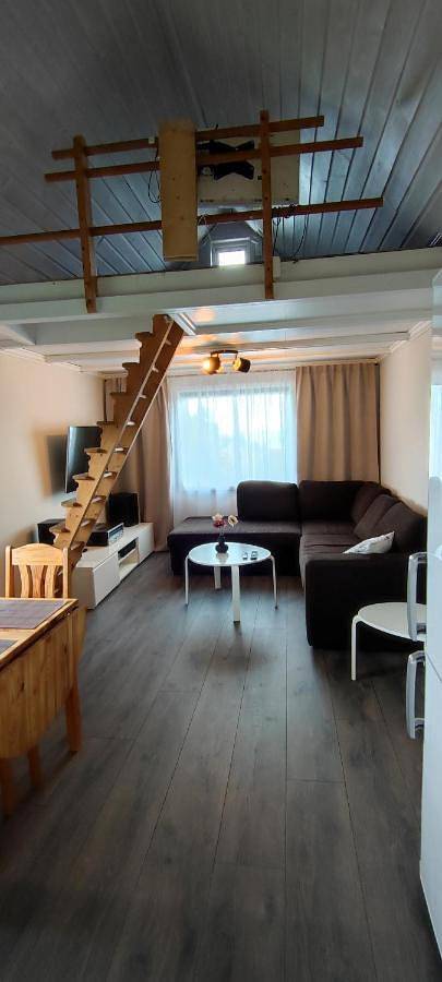 Ferienhaus für 4 Personen, mit Ausblick und Terrasse sowie Garten - 1