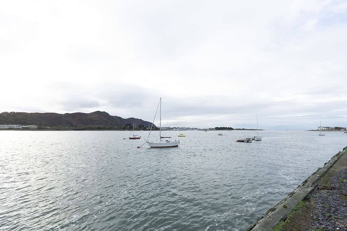 Cosy Deganwy Escape by the Sea & Conwy Mountain in Deganwy, Conwy region