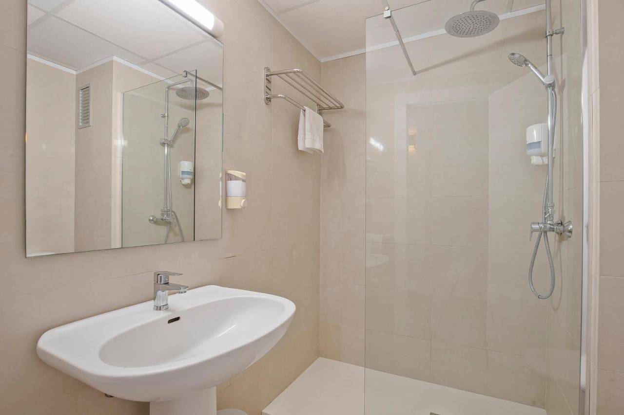 Sunside Ibiza Studios - Only Adults in Ocean Beach Ibiza, Sant Antoni de Portmany