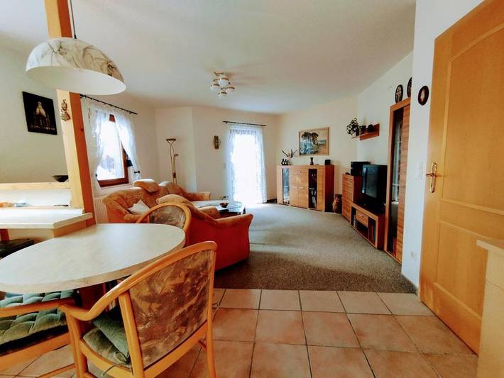 Ferienwohnung für 3 Personen, mit Terrasse und Garten sowie Ausblick