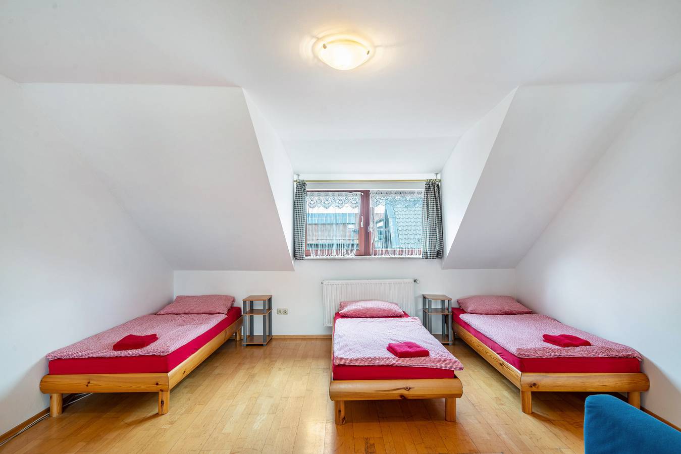 Apartamento entero, Apartamento 'Appartement 4' con terraza compartida y Wi-Fi in Putzbrunn, Alta Baviera