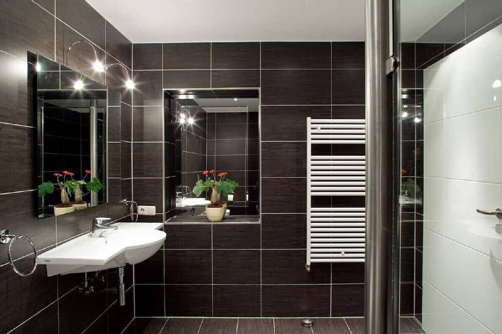 Ganze Wohnung, Luxuswohnung , behindertenfreundlich , in ländlicher Atmosphäre in Bad Wildungen, Waldecker Land