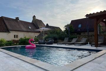 Location de vacances pour 9 personnes, avec jardin et terrasse à Castels