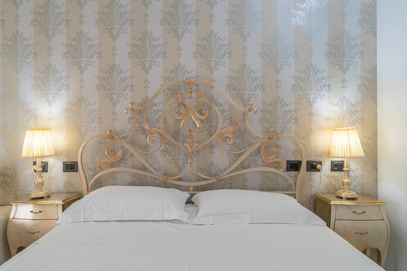 Zimmer 'Sorrow - Doppelzimmer mit Balkon' mit gemeinsamem Garten, Wlan und Klimaanlage in Marzamemi, Pachino