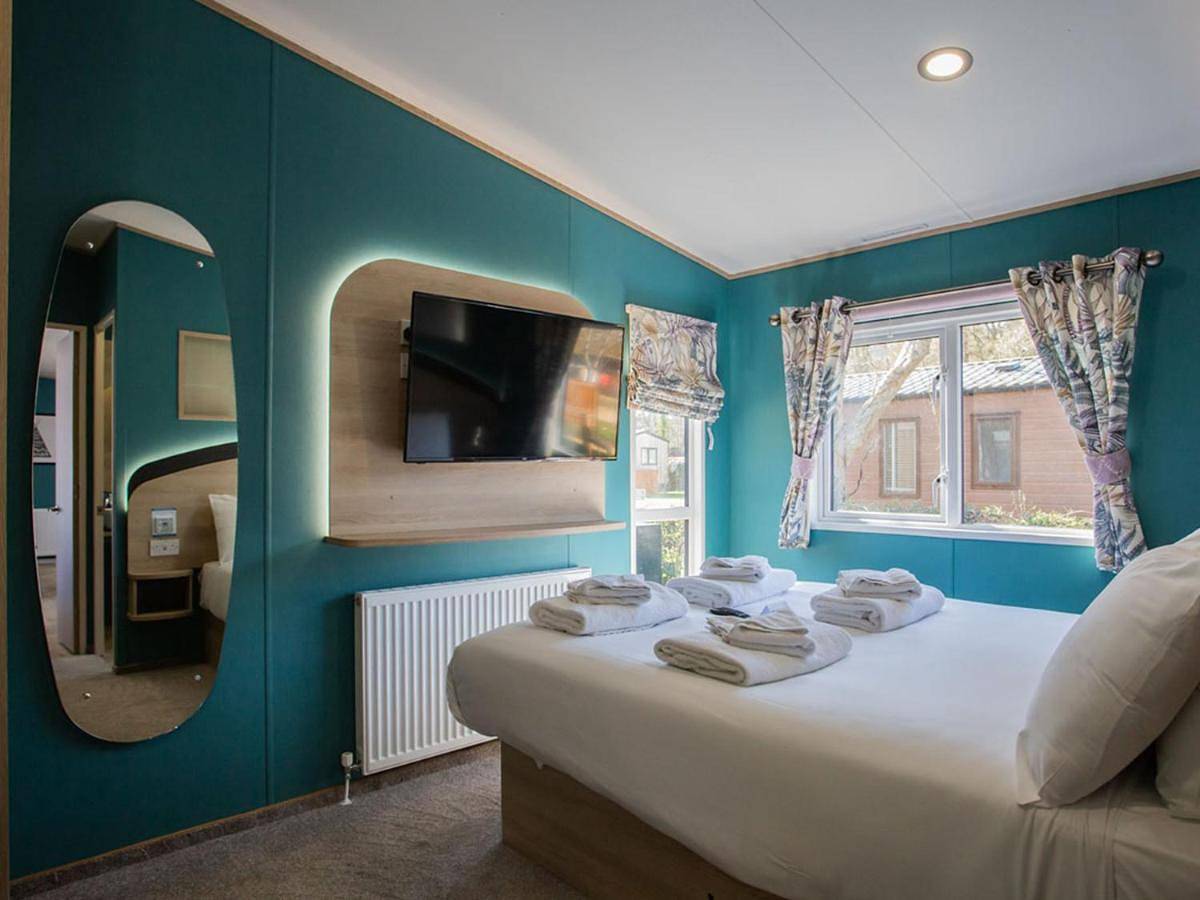 Value Chalet with Bunks 4 Berth in Bembridge, Isle of Wight