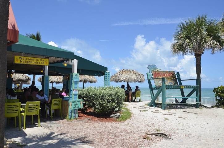 Vacation rental for 4 people, with hot tub and balcony as well as pool in Vero Beach