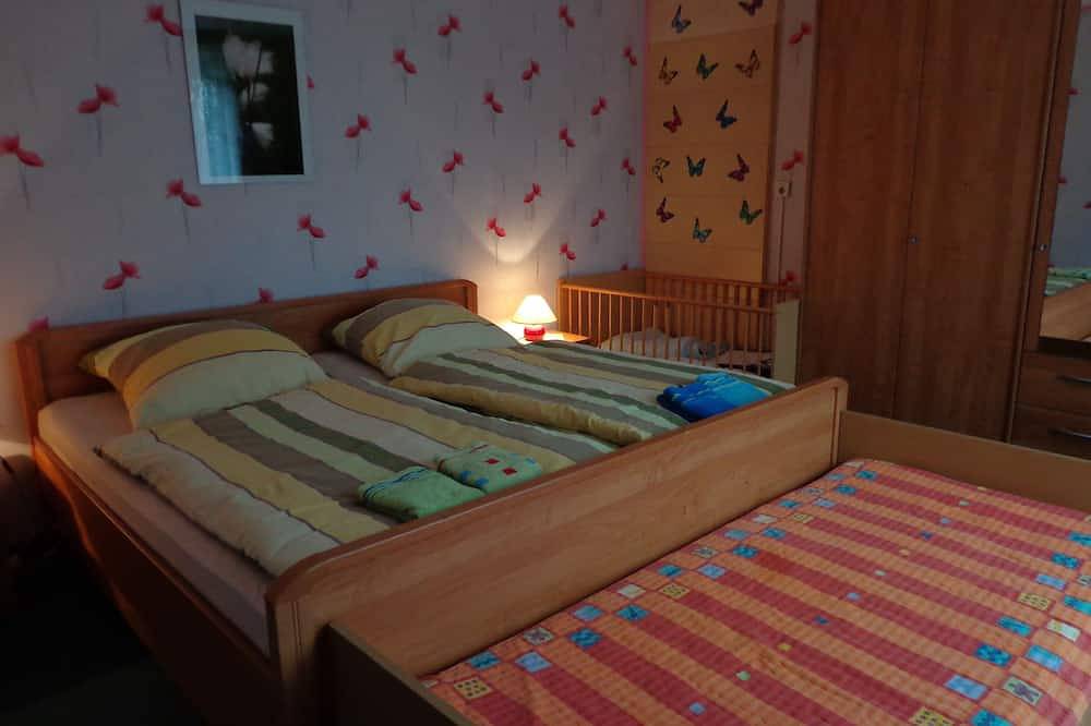 Ganze Wohnung, Ländliche Ferienwohnung in Stadland, Wesermarsch