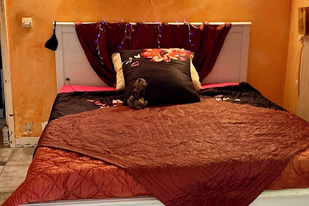 Mas des Vignes hacienda B&B - Maison- gates of Paris -Suresnes- Bois de Boulogne in Suresnes, Altos del Sena