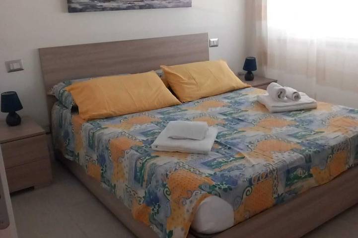 Appartamento intero, Appartamento 2-3 persone con balconcino parcheggio privato a 200 mt dal mare in Anzio, Provincia di Roma