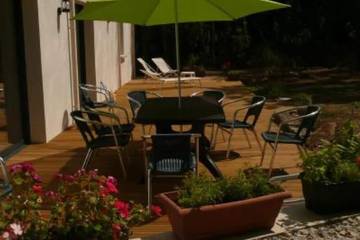 Location de vacances pour 12 personnes, avec jacuzzi ainsi que jardin et terrasse à Île-aux-Moines