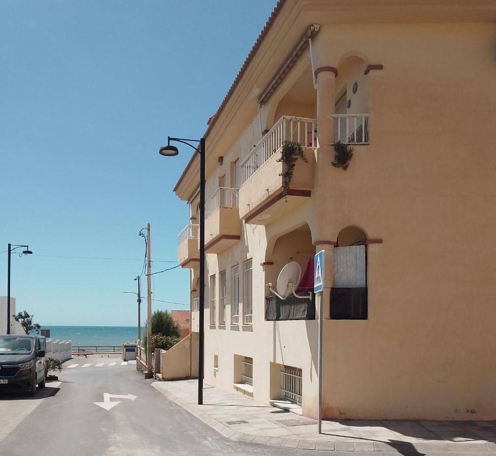 Apartamento entero, Two-Bedroom Apartment in Playa de Balanegra (Balanegra), Berja