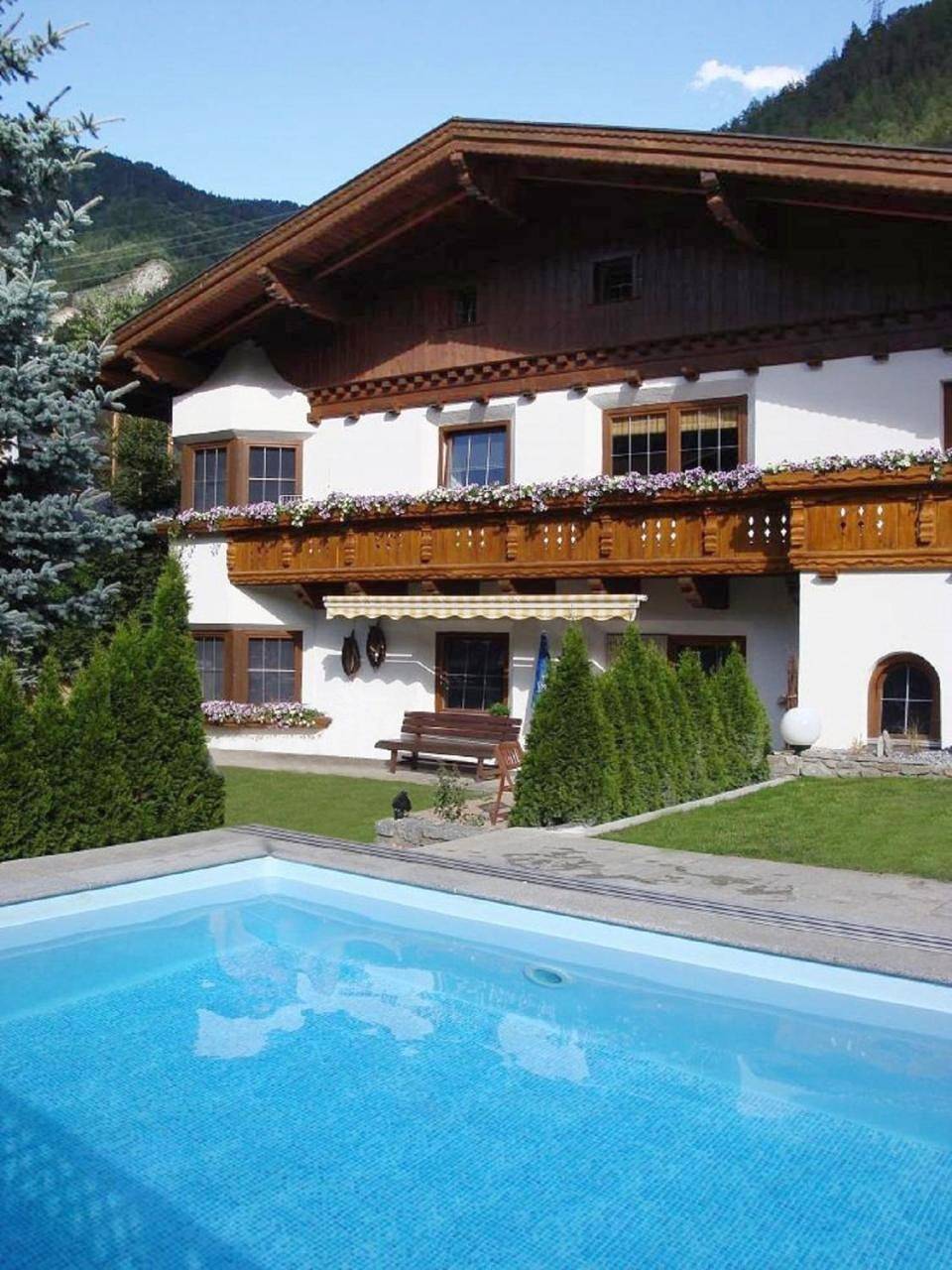 Geheel appartement, Four-Bedroom Apartment in Glockturmkamm, Ried im Oberinntal