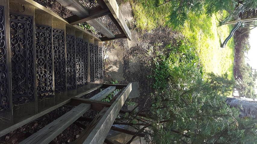 Holiday rental for 9 people, with garden and hot tub in Lake George