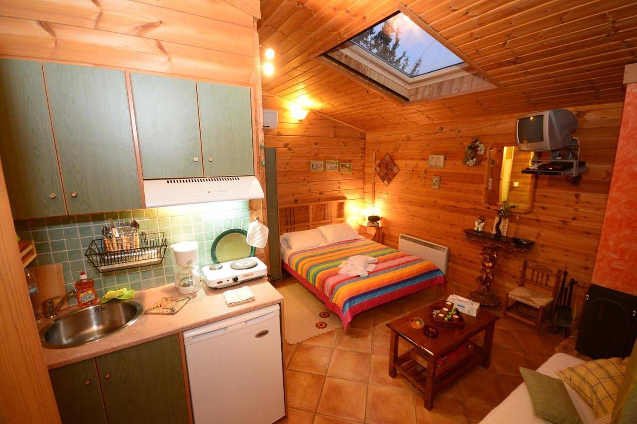 Chalet (4 Adults) in Eurytania